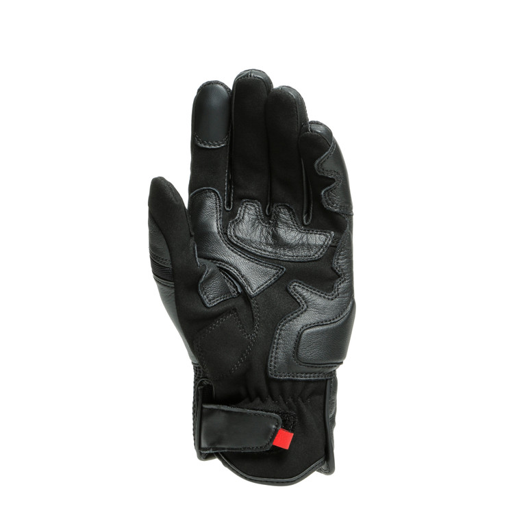 Motorcycle gloves, even in summer why they’re important and which